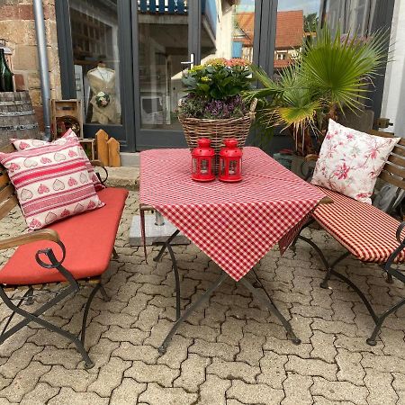Gästehaus Sellemols Ferienwohnung Küfer Heuchelheim-Klingen Exterior foto