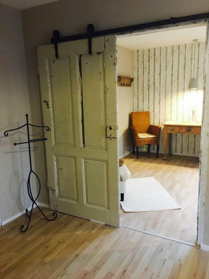Gästehaus Sellemols Ferienwohnung Küfer Heuchelheim-Klingen Exterior foto